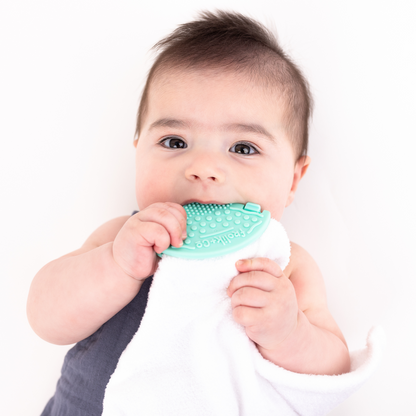 Pastel Toothi teether – Soothing relief for babies.